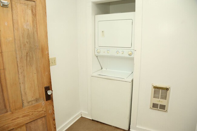 Building Photo - 124 Buck Mountain Rd