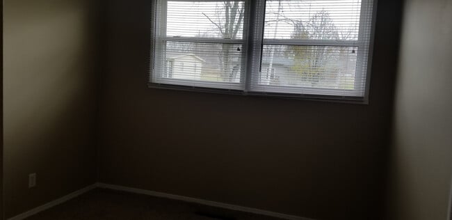 Building Photo - 3 Bedroom Ranch