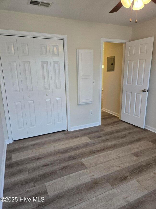 Building Photo - 3909 Merestone Dr
