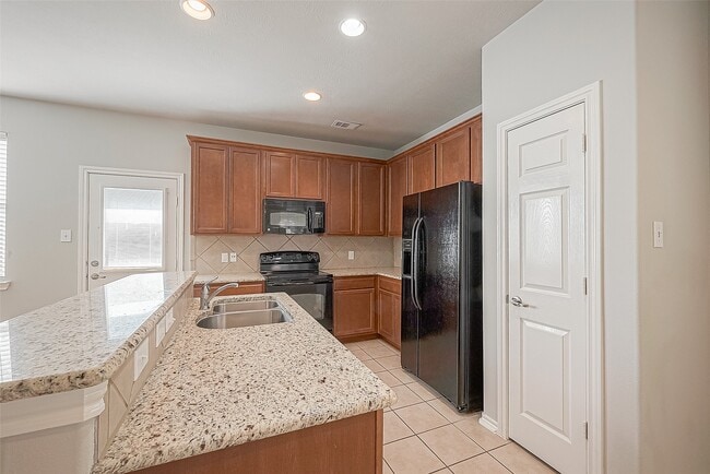 Building Photo - 2748 Maybrook Hollow Ln
