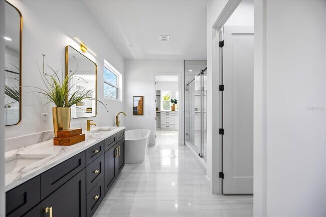 Building Photo - 3601 W Platt St