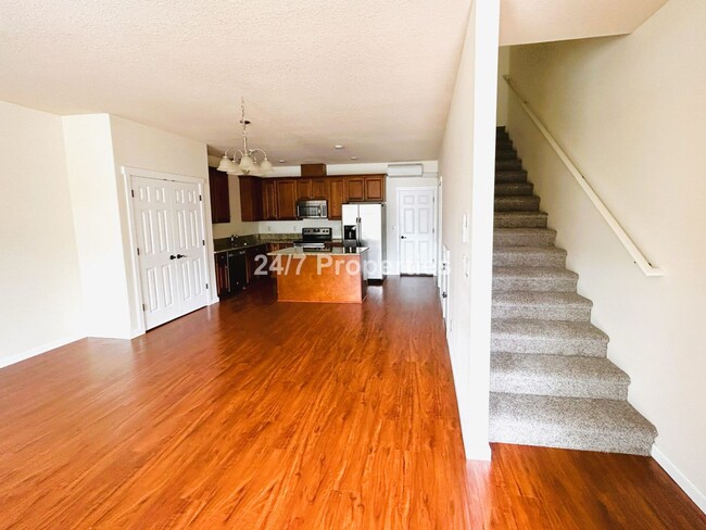 Building Photo - 3 BD | 2.5BA + HUGE Bonus Room & Office! *...