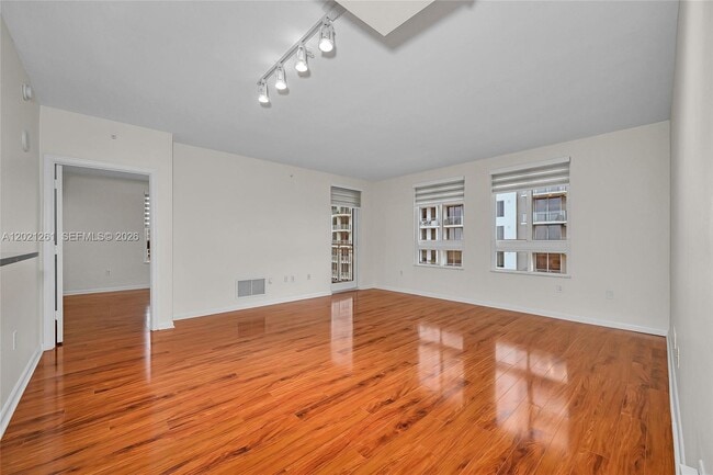 Building Photo - 7350 SW 89th St
