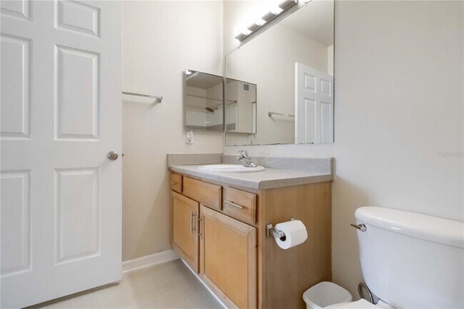 Building Photo - 1050 Villagio Cir