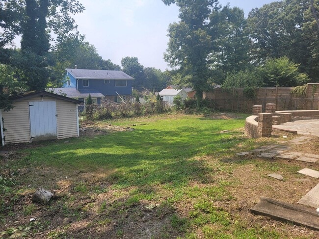 Building Photo - 6818 Rolling Rd