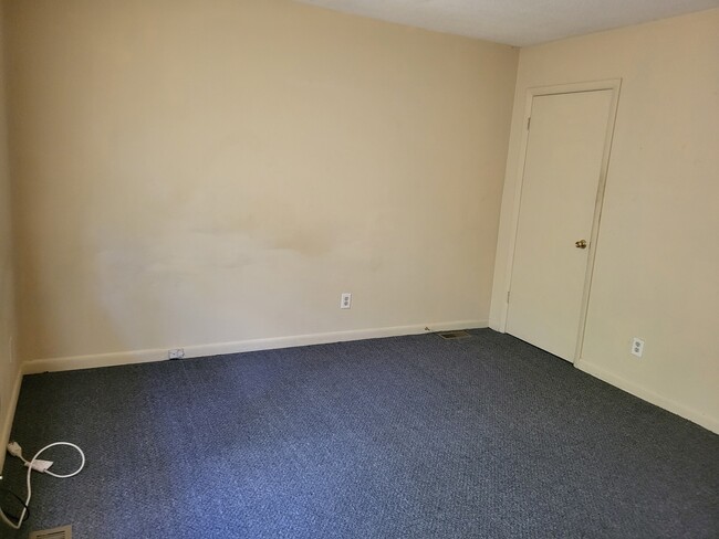 Building Photo - 4537 Ruby Rd