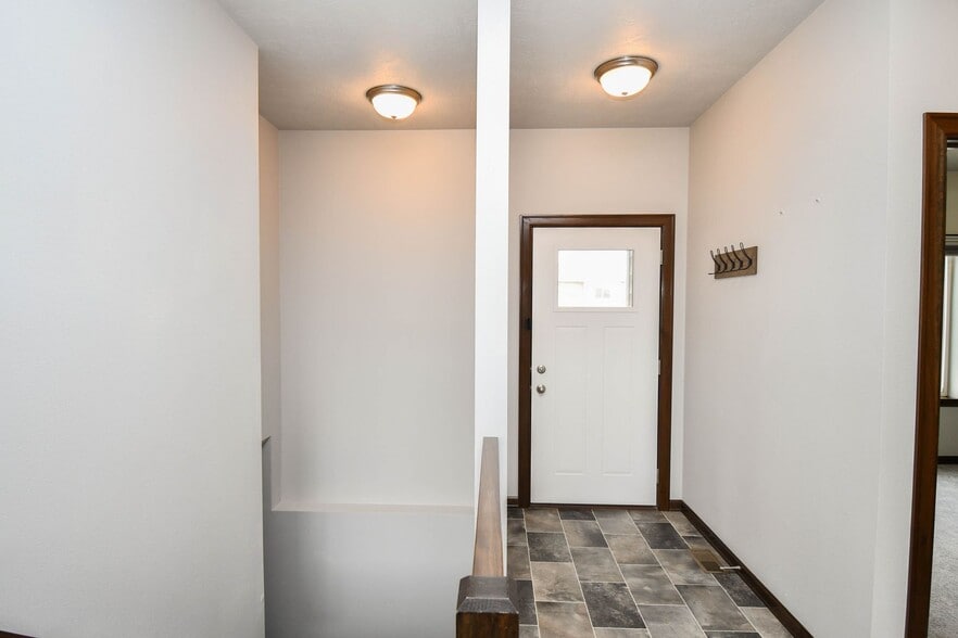 Building Photo - 7301 E Corinth St