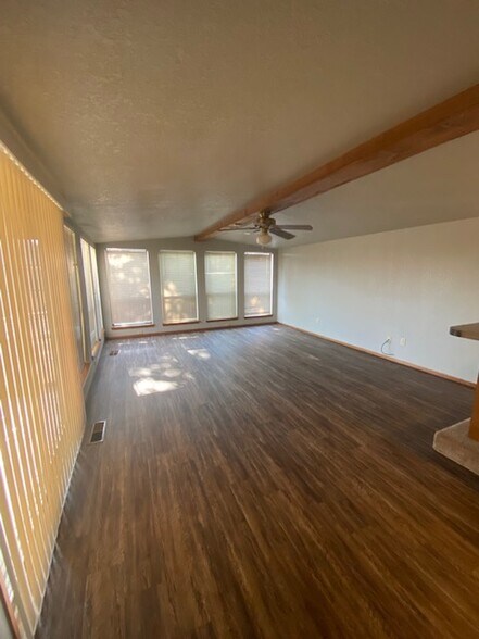 Building Photo - 9900 Rockwell Terrace