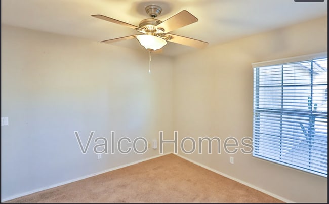 Building Photo - 6401 W Tether Trail