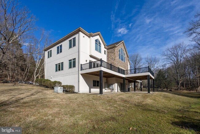 Building Photo - 115 Bullock Rd