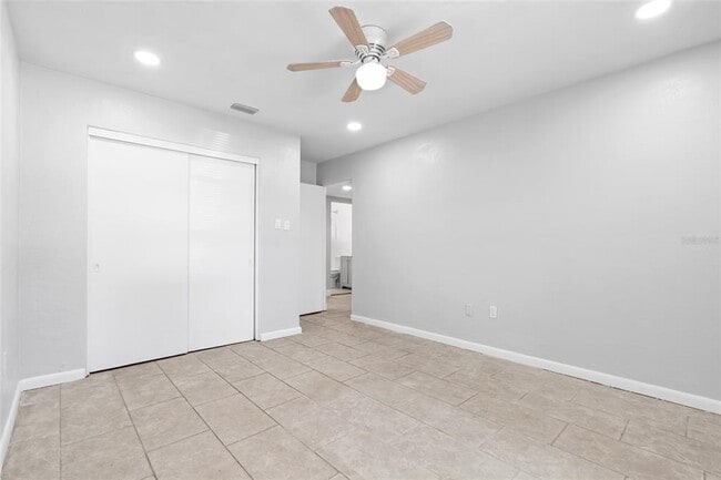 Building Photo - 308 38th St S