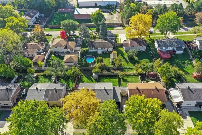 Building Photo - 1331 Highland Ave