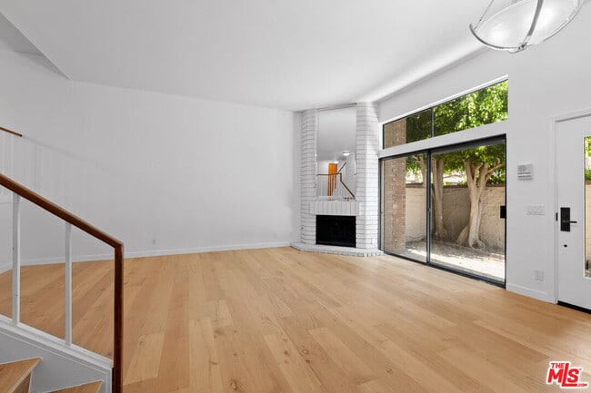 Building Photo - 13044 Mindanao Wy