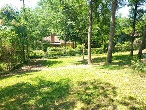 Building Photo - 3 Bedroom Steps from Rudman Trail & Souths...