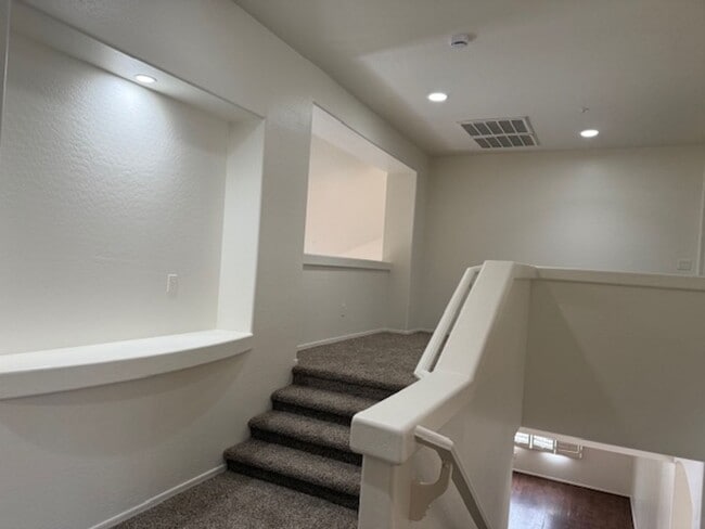 Building Photo - Flag Homes - 029