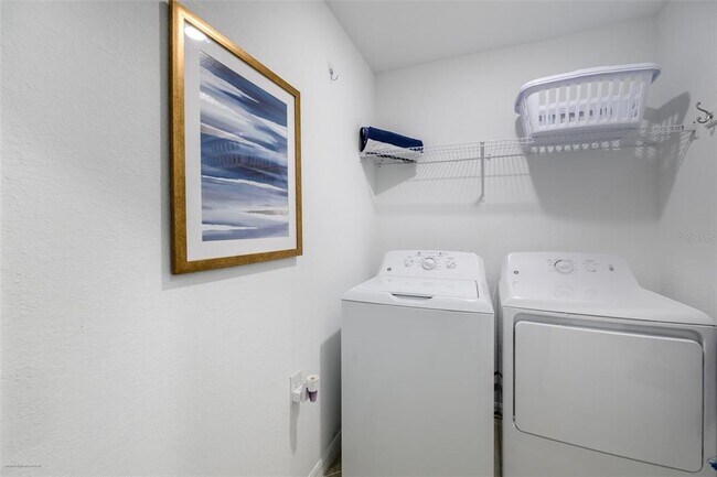 Building Photo - 14061 Heritage Landing Blvd