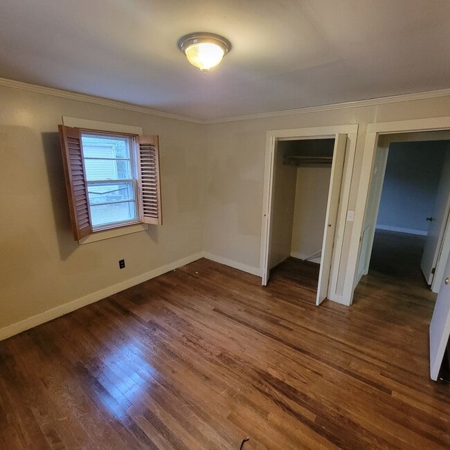 Building Photo - 2/1- Cookeville City Limits- Rental Home