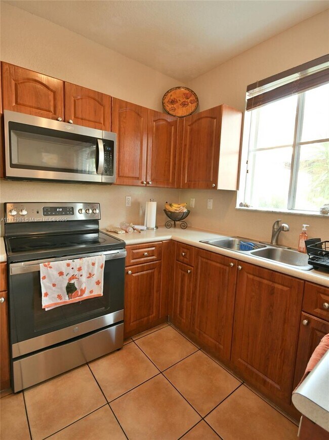 Building Photo - 7321 NW 174th Terrace