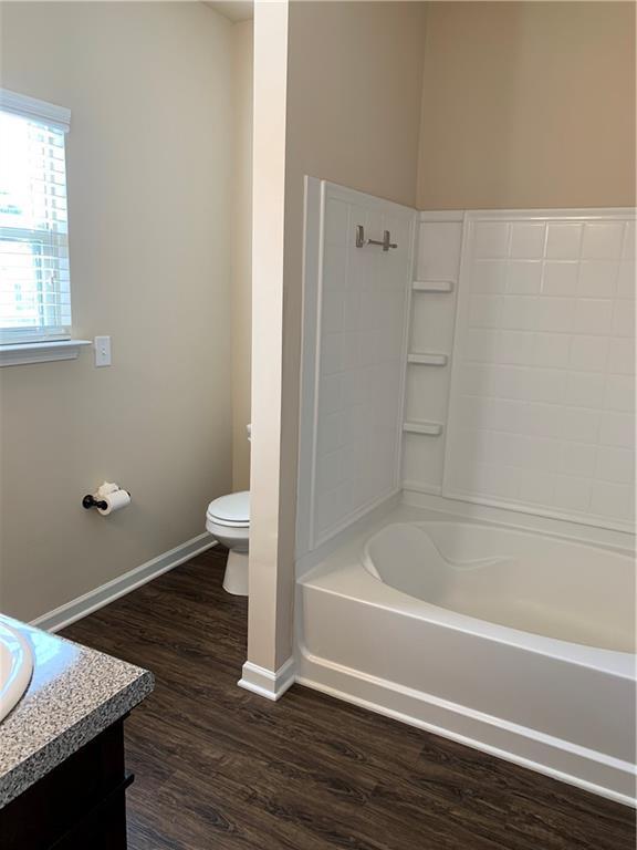 Building Photo - 549 Oakside Pl