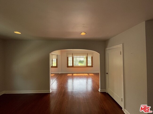 Building Photo - 5015 Edgewood Pl