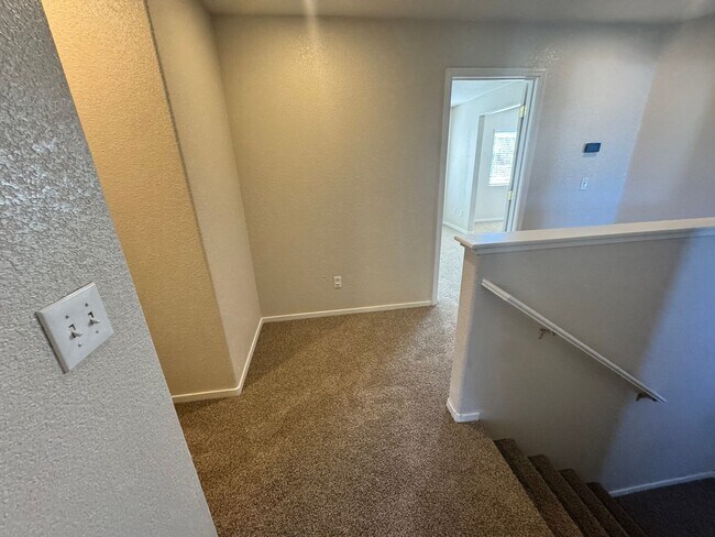 Building Photo - 7744 Tulear St