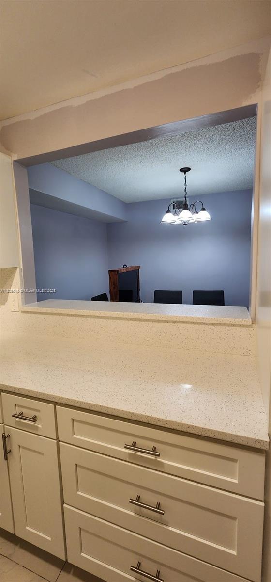 Building Photo - 394 N Laurel Dr