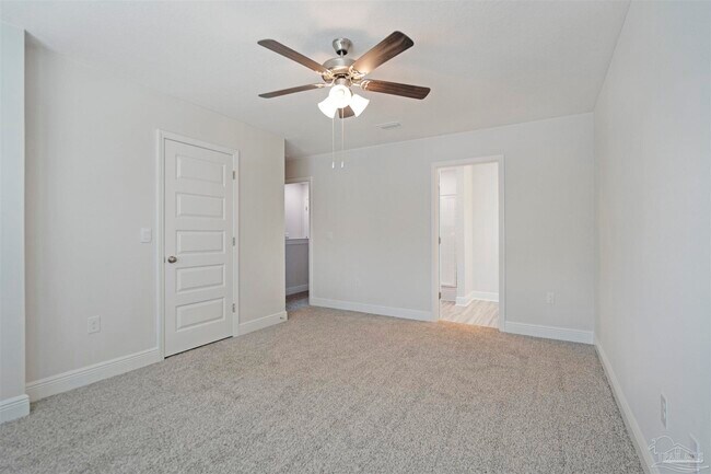 Building Photo - 8351 Bluejack Dr
