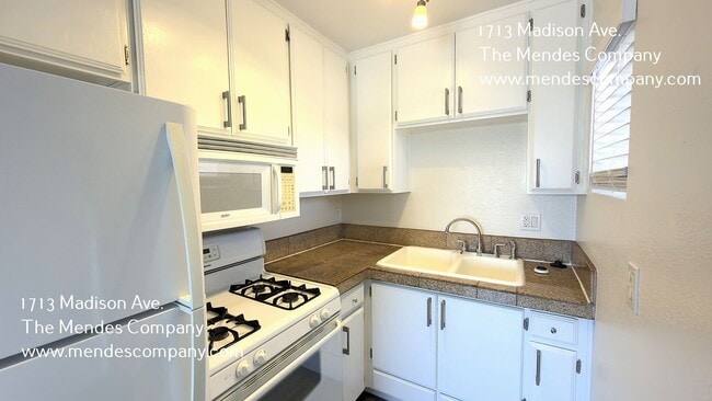 Building Photo - 1713 Madison Ave
