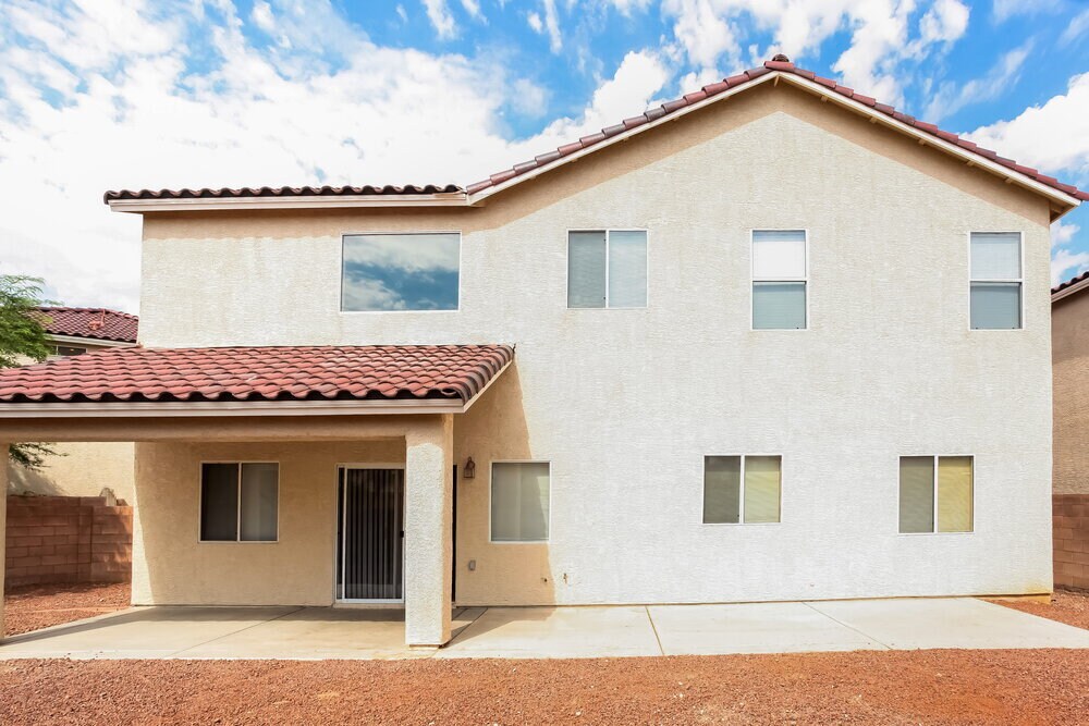 Building Photo - 4034 Warren Rock St