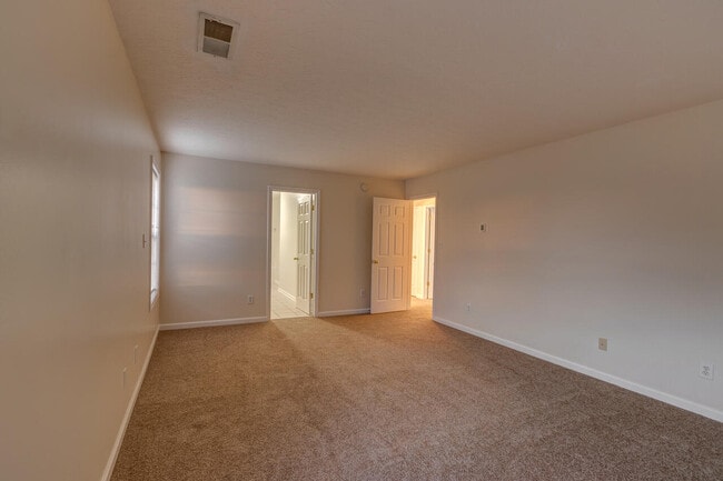 Building Photo - 632 Vonbryan Trace