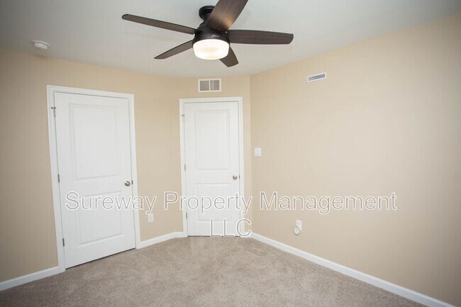 Building Photo - 239 Macoun Way