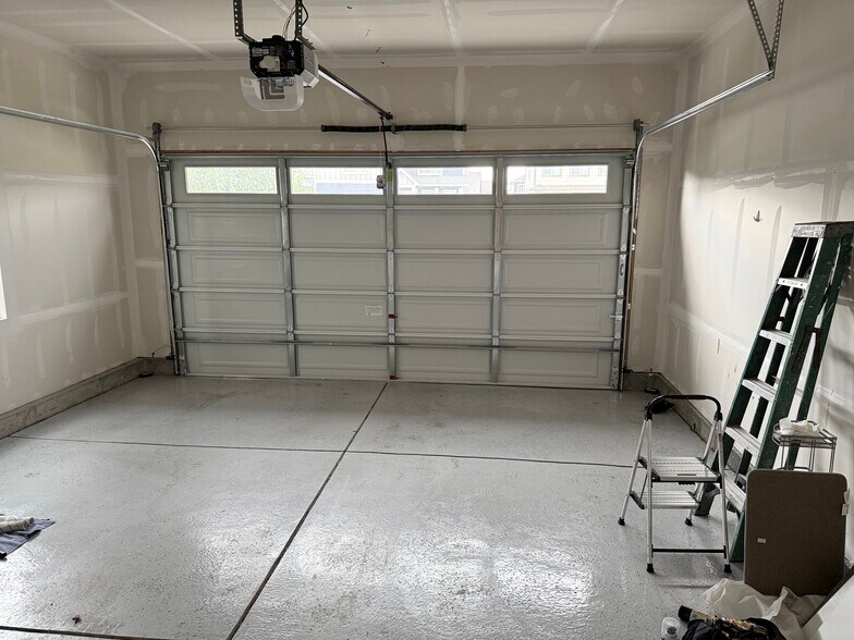 2 Car Garage - 26987 E Maple Ave