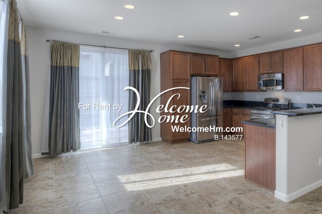 Building Photo - 10775 Cedar Rock Dr