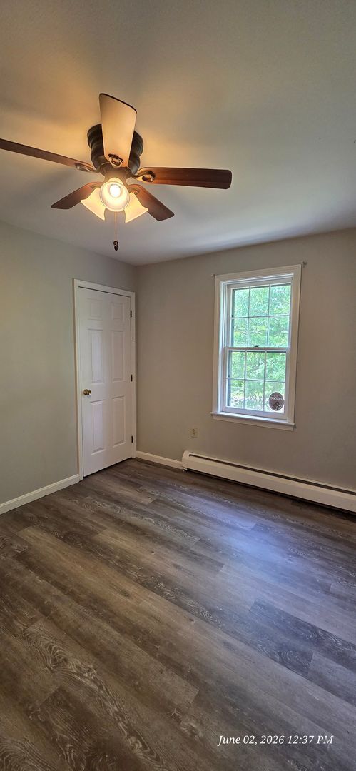 Building Photo - 3 Bedroom, 1.5 bath Condex in North Londonderry