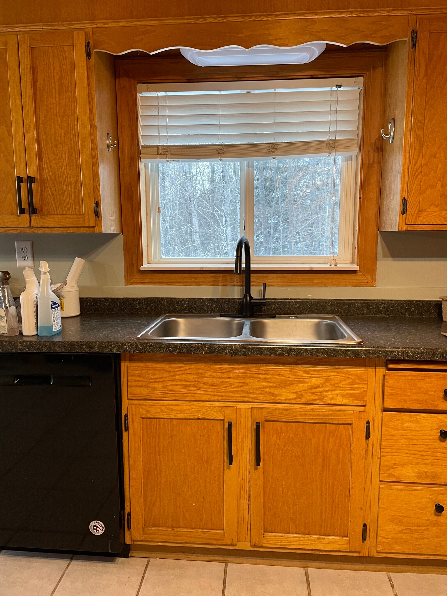 Building Photo - 5185 Samuelson Rd