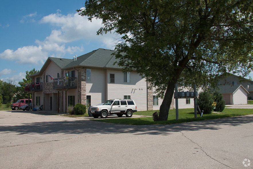 Building Photo - 161 E Old Hwy 16