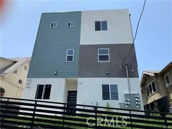 Building Photo - 1141 Irolo St