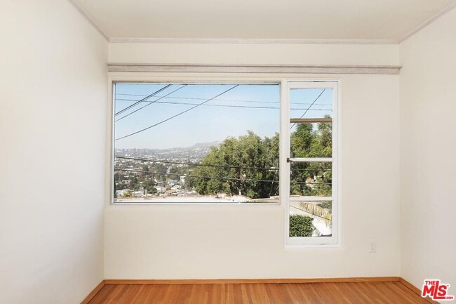 Building Photo - 1830 1/4 Lucile Ave