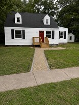 Building Photo - 103 N Chatham Dr