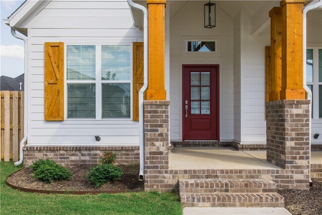 Building Photo - 6417 S 62nd St