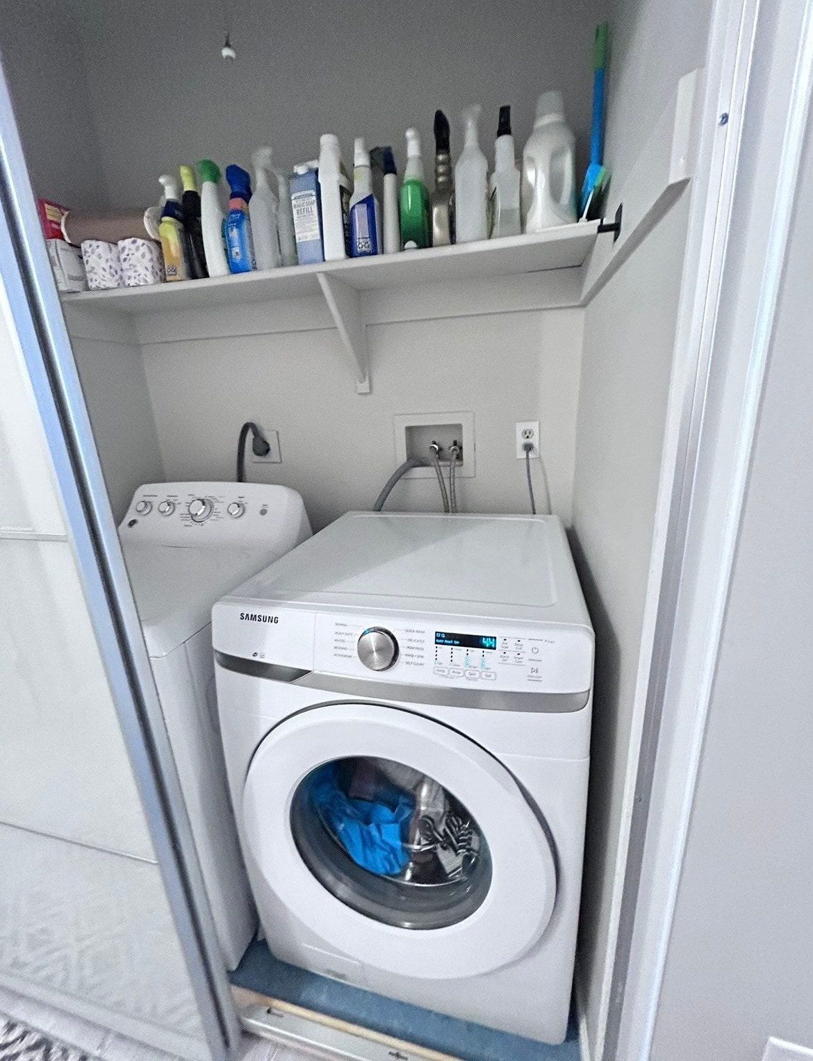 Second floor-Laundry room - 4708 Cara Ct