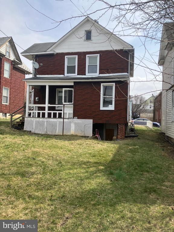 Building Photo - 131 Grand Ave