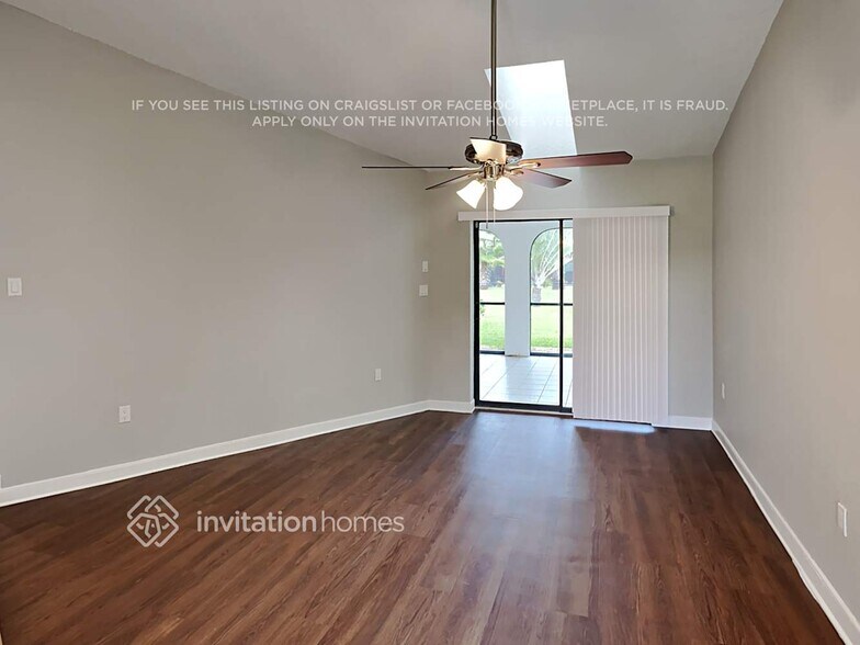 Building Photo - 2118 Amarillo Ln