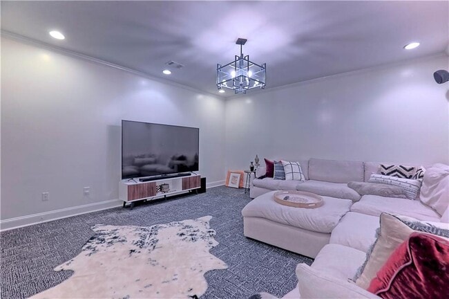 Building Photo - 5569 Julian Pl