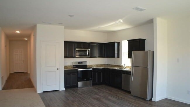 Building Photo - 824 Cedar Elm Dr