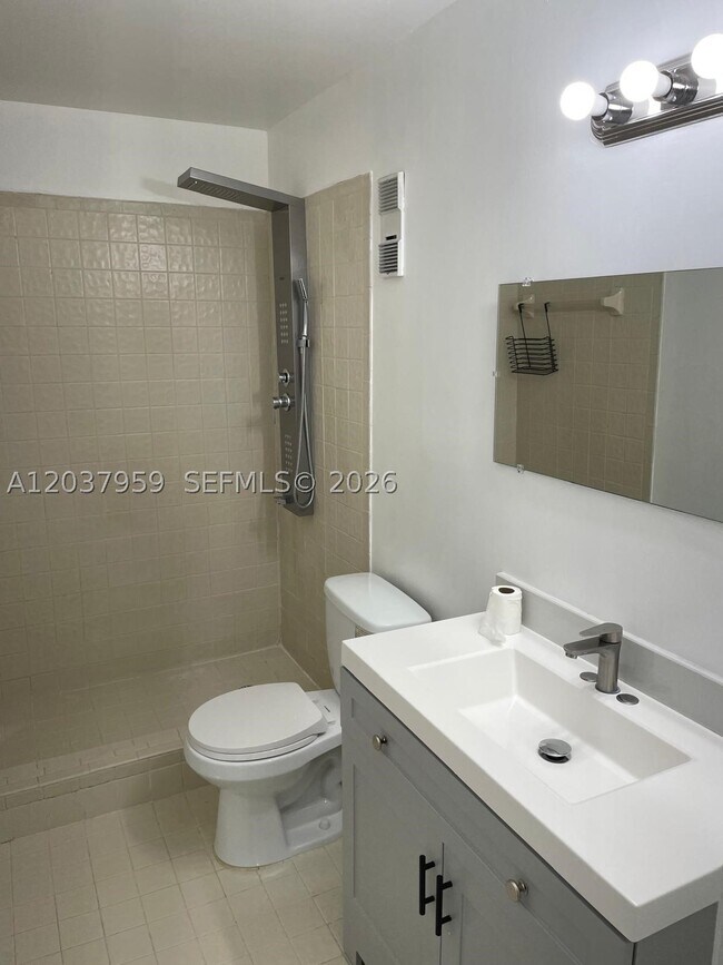 Building Photo - 2060 SW 90th Ave