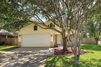 Building Photo - 301 Nicole Way