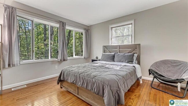 Building Photo - 115 White Oak Ct