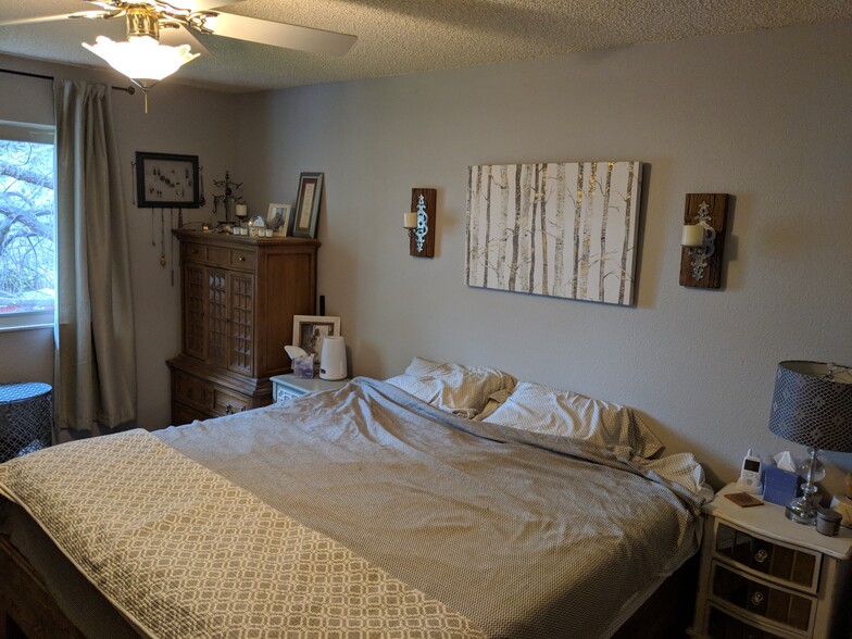 Primary Photo - 6004 Little Johnny Dr