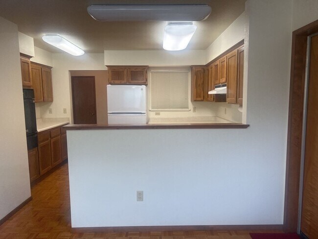 Building Photo - 2149 Woodcrest Ct